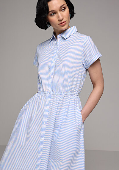 Afficher les détails de Robe Bleu Regular Fit Manches Courtes Mdi Uni Femme