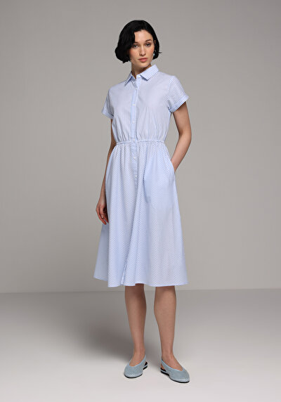 Afficher les détails de Robe Bleu Regular Fit Manches Courtes Mdi Uni Femme