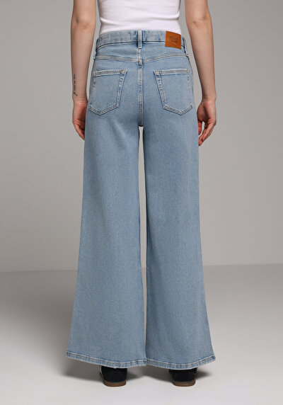 Image de 979 Ellie Pantalon En Jean Loose Fit Femme