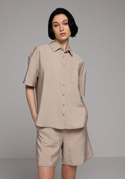 Afficher les détails de Short  Regular Fit Femme