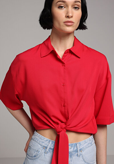 Afficher les détails de Chemise À Manches Courtes Rouge Droit Fashion Fit Femme