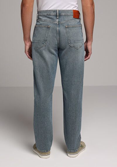 Image de 054 Neil Pantalon    En Jean Regular Tapered Fit Homme