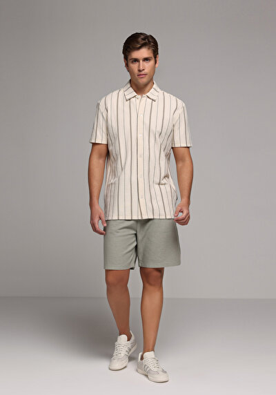 Image de Short Vert Regular Fit Homme
