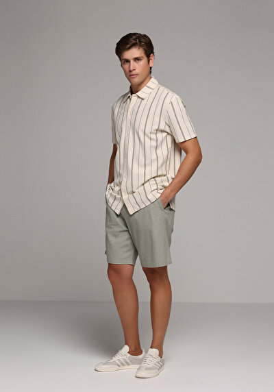 Image de Short Vert Regular Fit Homme