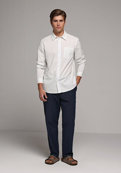 Image de Pantalon Marine Straight Leg Medium Rise En Sergé Regular Fit Homme