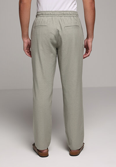 Image de Pantalon Vert Straight Leg Medium Rise En Sergé Regular Fit Homme