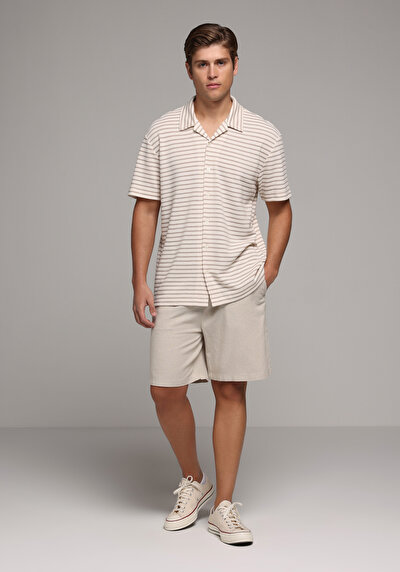Afficher les détails de Short Ecru Regular Fit Homme