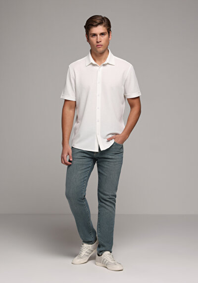 Afficher les détails de Chemise À Manches Courtes Blanc Droit Regular Fit Homme