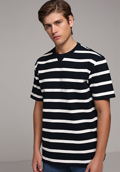 Image de T-shirt À Manches Courtes Marine Comfort Fit Rayé Homme