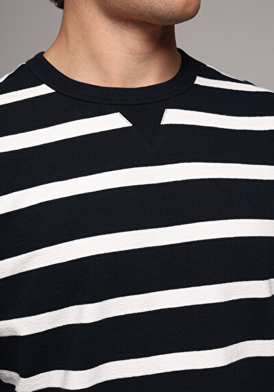 Image de T-shirt À Manches Courtes Marine Comfort Fit Rayé Homme