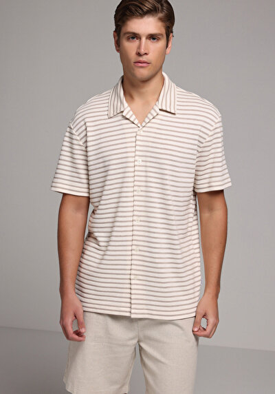 Image de T-shirt Polo À Manches Courtes Beige Rayé Comfort Fit Homme