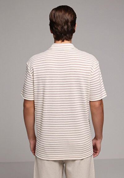 Image de T-shirt Polo À Manches Courtes Beige Rayé Comfort Fit Homme