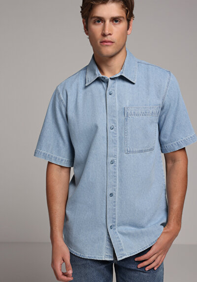 Afficher les détails de Chemise À Manches Courtes  Droit Regular Fit Homme