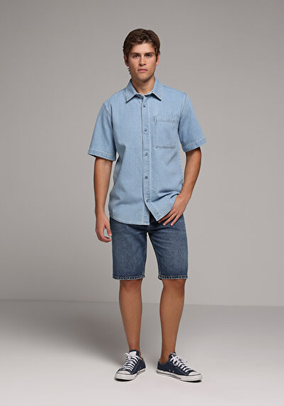 Afficher les détails de Chemise À Manches Courtes  Droit Regular Fit Homme