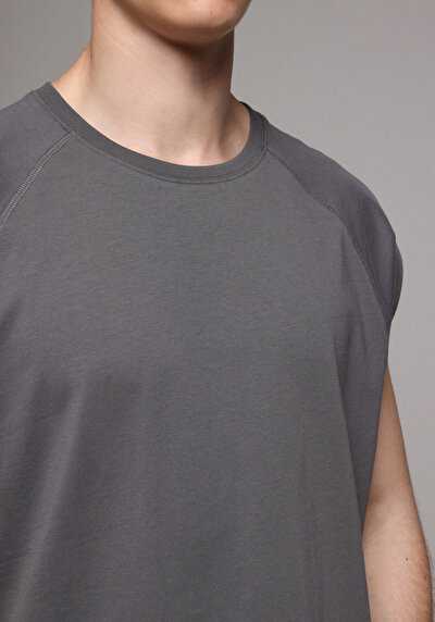 Afficher les détails de Athlète Anthracite Boxy Fit Homme