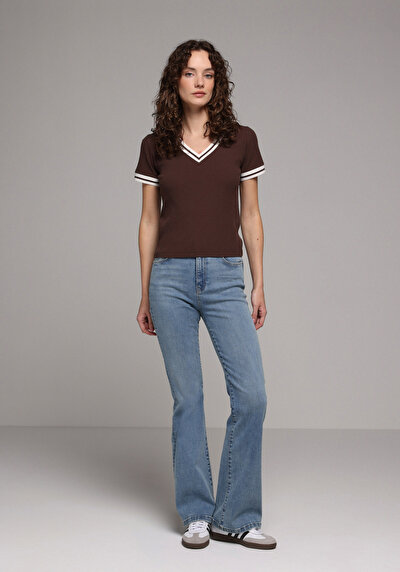 Image de T-shirt À Manches Courtes Marron Slim Fit Droit Femme