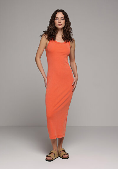 Image de Robe Orange Slim Fit Sans Manches Mdi Côtelé Femme