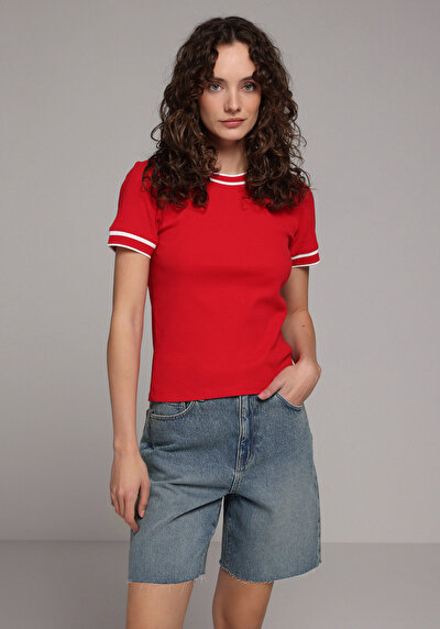 Image de T-shirt À Manches Courtes Rouge Slim Fit Droit Femme
