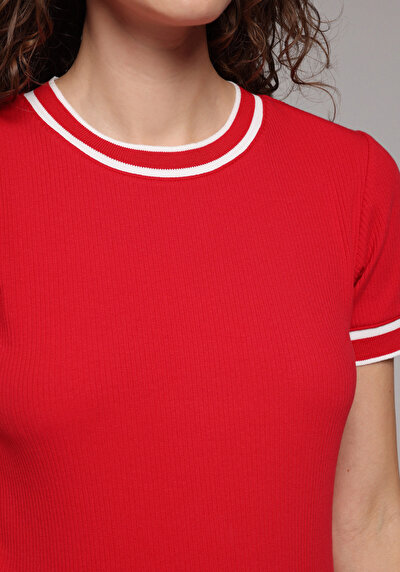 Image de T-shirt À Manches Courtes Rouge Slim Fit Droit Femme
