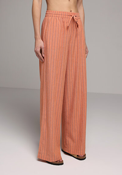 Afficher les détails de Pantalon Saumon Wide Leg High Rise En Uni Regular Fit Femme