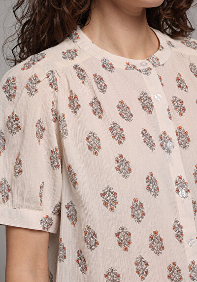 Afficher les détails de Chemise À Manches Courtes Beige  Fashion Fit Femme
