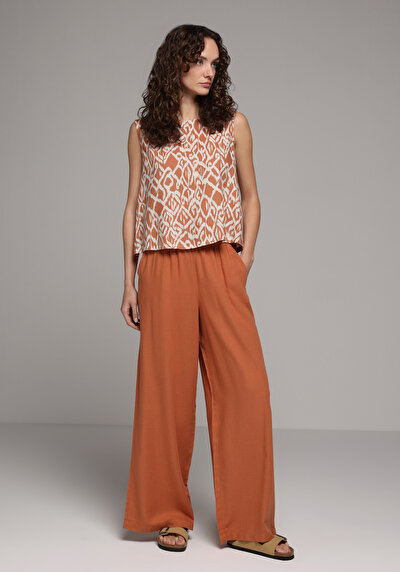 Afficher les détails de Pantalon Marron Wide Leg High Rise En Uni Regular Fit Femme