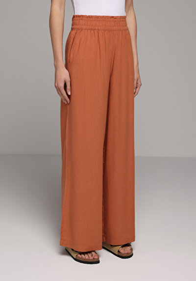 Image de Pantalon Marron Wide Leg High Rise En Uni Regular Fit Femme