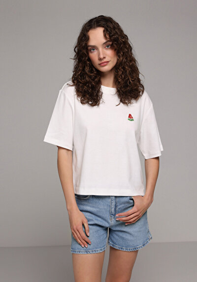 Image de T-shirt À Manches Courtes Blanc Regular Fit Brodé Femme