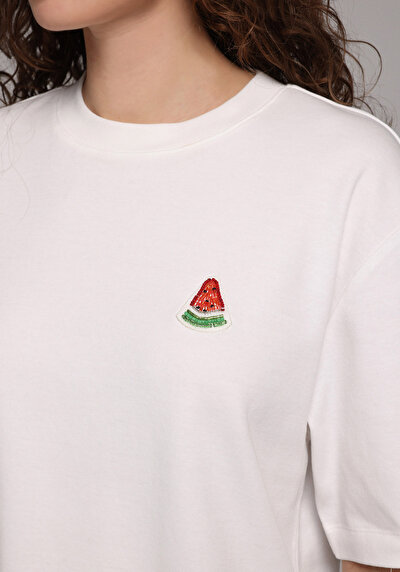 Image de T-shirt À Manches Courtes Blanc Regular Fit Brodé Femme