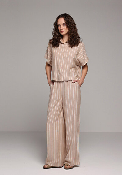 Image de Pantalon Straight Leg High Rise En Uni Regular Fit Femme