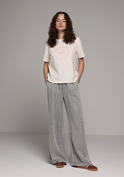 Image de T-shirt À Manches Courtes Ecru Regular Fit Imprimé Femme