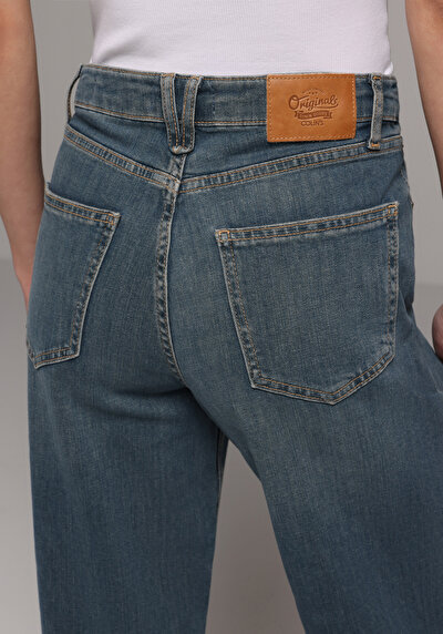 Afficher les détails de 970 Berry Pantalon    En Jean Regular Fit Femme