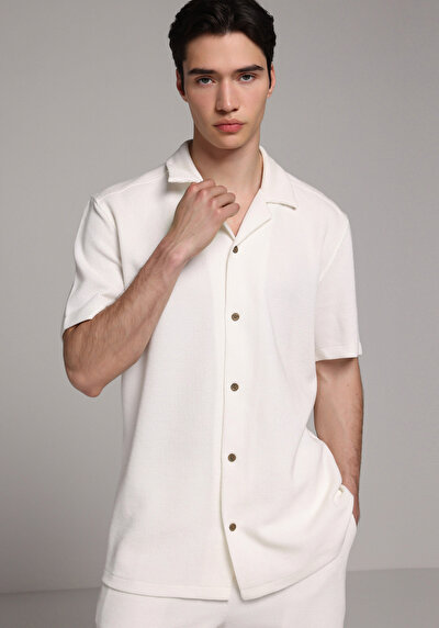 Afficher les détails de Chemise À Manches Courtes Blanc Droit Regular Fit Homme