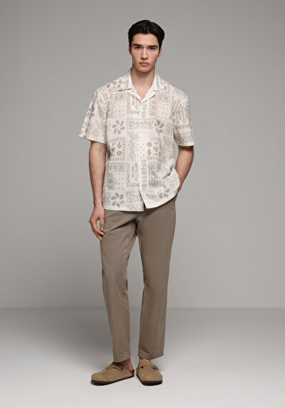 Image de Chemise À Manches Courtes Beige Imprimé Boxy Fit Homme