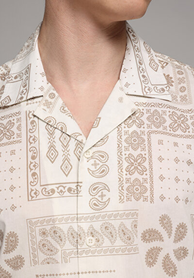 Image de Chemise À Manches Courtes Beige Imprimé Boxy Fit Homme