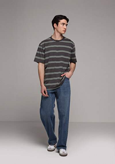 Image de T-shirt À Manches Courtes Anthracite Comfort Fit Rayé Homme