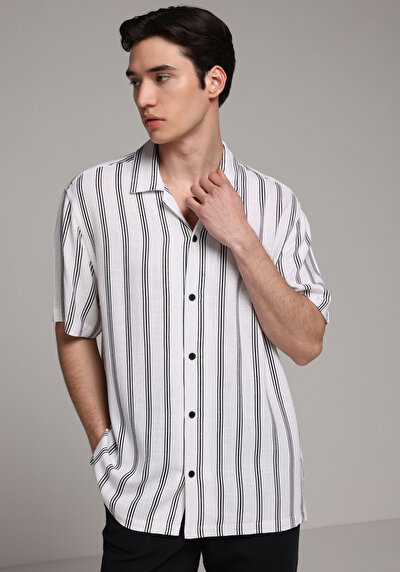 Image de Chemise À Manches Courtes Blanc Rayé Regular Fit Homme