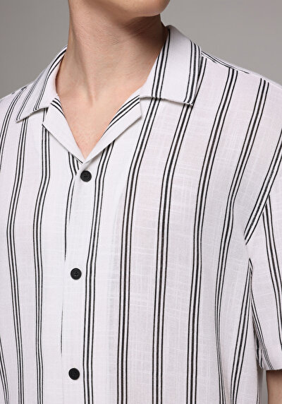 Image de Chemise À Manches Courtes Blanc Rayé Regular Fit Homme