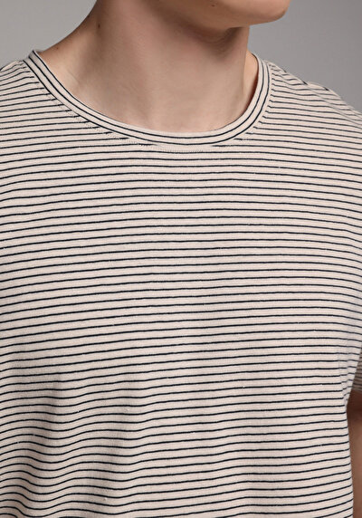 Image de T-shirt À Manches Courtes Ecru Regular Fit Rayé Homme