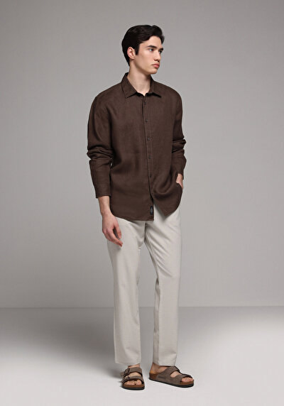 Image de Pantalon Beige Straight Leg Medium Rise En Sergé Regular Fit Homme