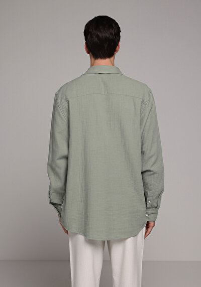 Image de Chemise À Manches Longues Vert Relaxed Fit Droit Tissu Froissé Homme