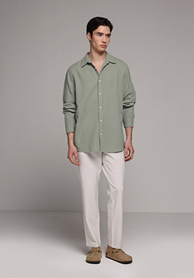 Image de Chemise À Manches Longues Vert Relaxed Fit Droit Tissu Froissé Homme