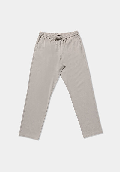 Image de Pantalon Beige Straight Leg Medium Rise En Sergé Regular Fit Homme