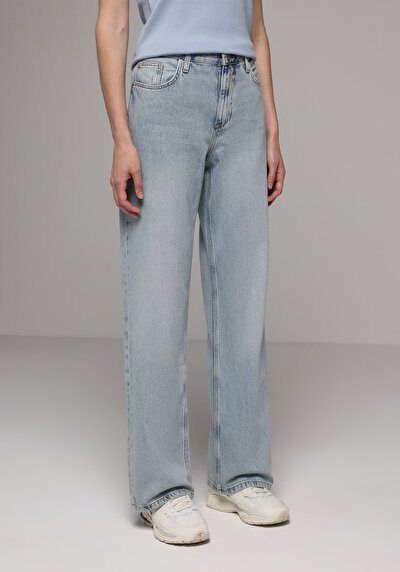 Image de 880 Elisa Pantalon Straight Leg Medium Rise En Jean Straight Fit Femme