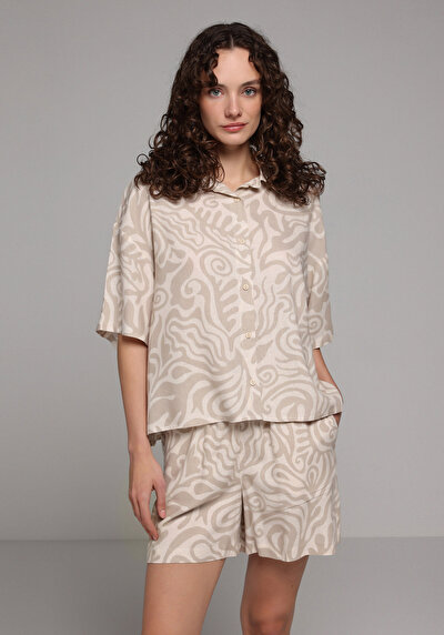 Image de Chemise À Manches Courtes Beige Fashion Fit Femme