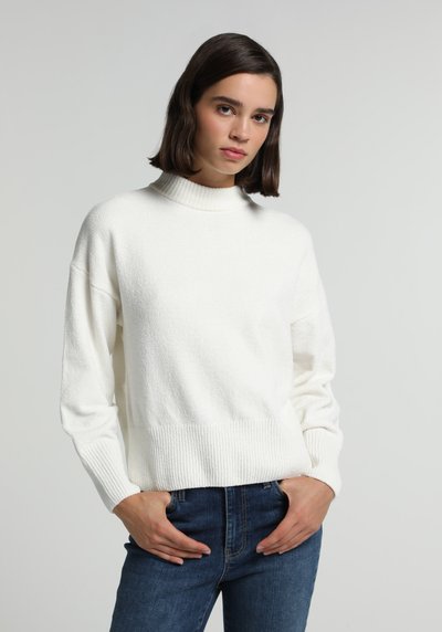 Image de Pull Blanc Regular Fit Manches Longues Femme