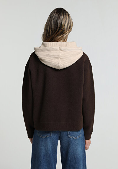 Image de Marron Regular Fit Manches Longues Tricots Femme