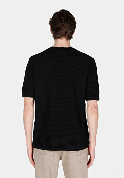 Image de Tricot Noir Comfort Fit  Homme