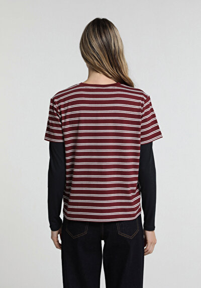Image de T-shirt À Manches Courtes Bordeaux Regular Fit Rayé Femme