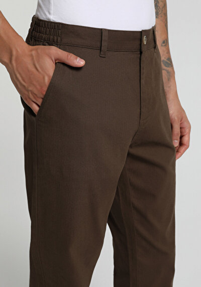 Image de Pantalon Marron Straight Leg Medium Rise Sergé Regular Fit Homme